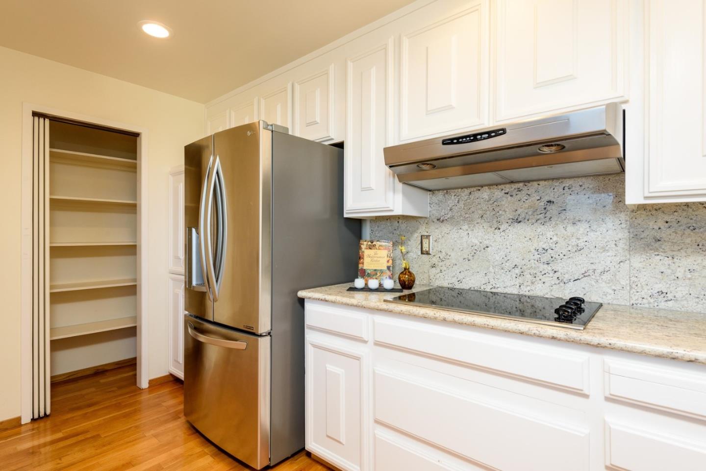 Detail Gallery Image 15 of 34 For 50 Mounds Rd #507,  San Mateo,  CA 94402 - 2 Beds | 2 Baths