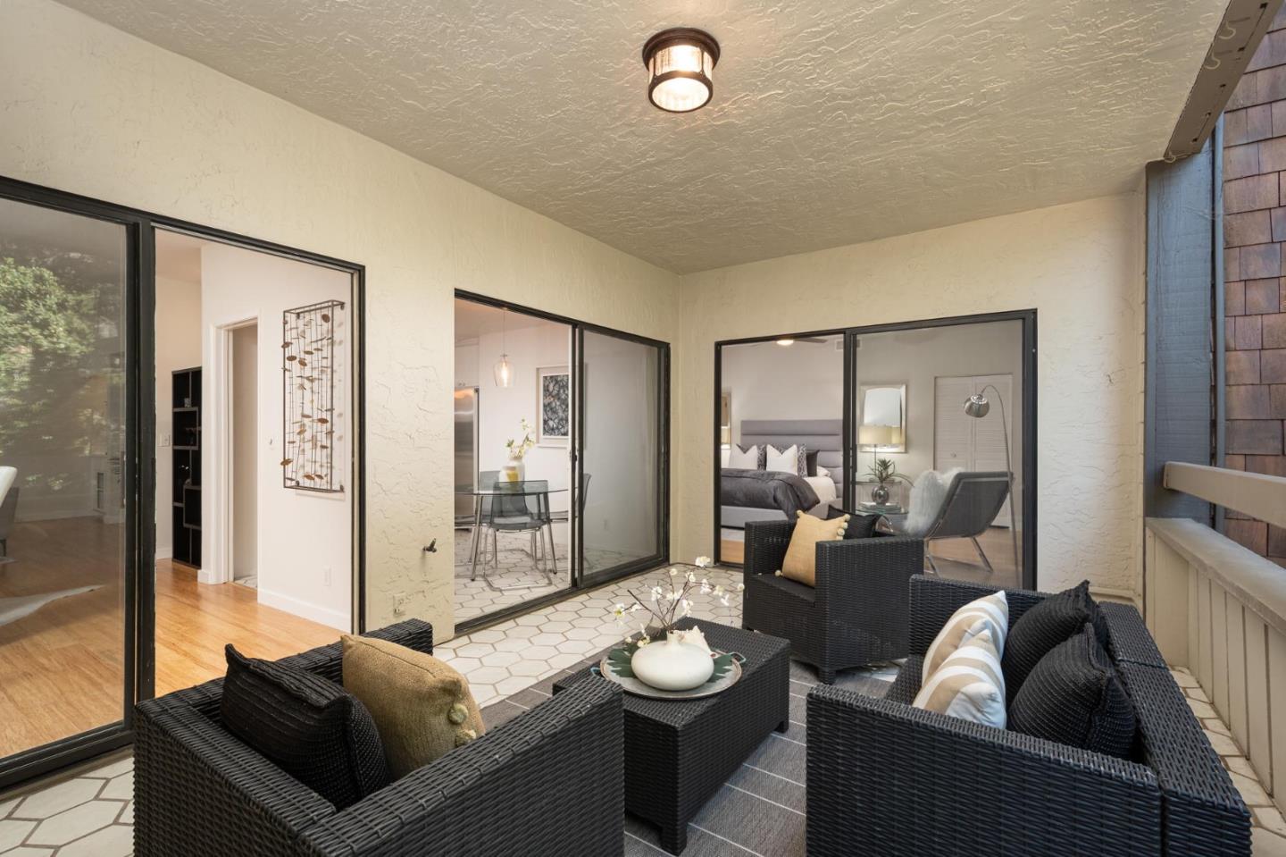 Detail Gallery Image 19 of 27 For 1230 Sharon Park Dr #55,  Menlo Park,  CA 94025 - 2 Beds | 2 Baths