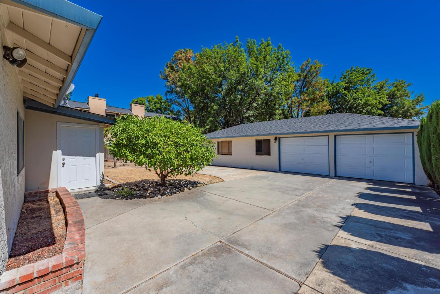 Detail Gallery Image 34 of 43 For 2132 Canoas Garden Ave, San Jose,  CA 95125 - 3 Beds | 2 Baths