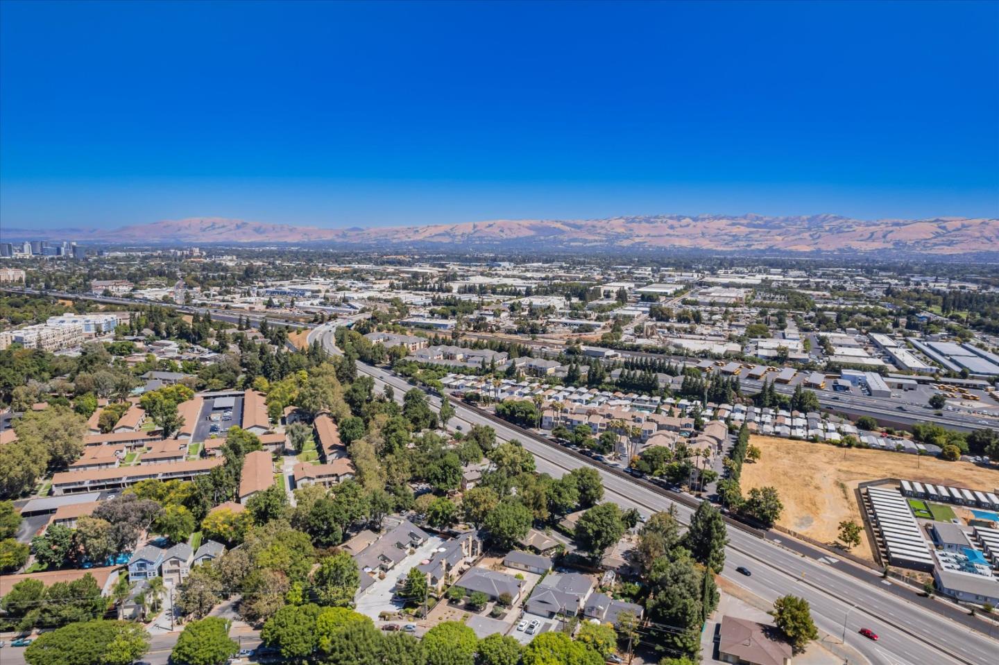 Detail Gallery Image 40 of 43 For 2132 Canoas Garden Ave, San Jose,  CA 95125 - 3 Beds | 2 Baths