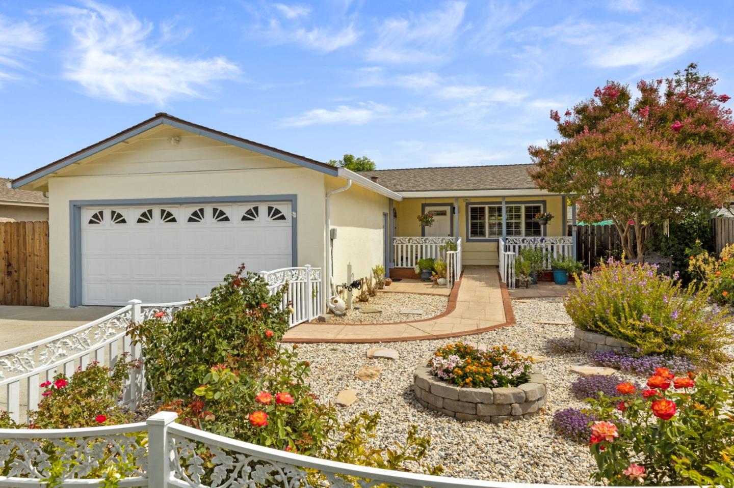 Detail Gallery Image 1 of 26 For 340 via Loma, Morgan Hill,  CA 95037 - 3 Beds | 2 Baths