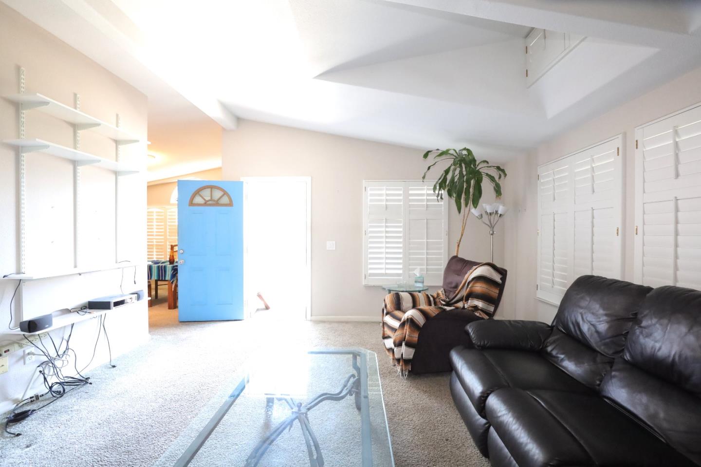 Detail Gallery Image 5 of 12 For 1220 Tasman Dr #196,  Sunnyvale,  CA 94089 - 3 Beds | 2 Baths