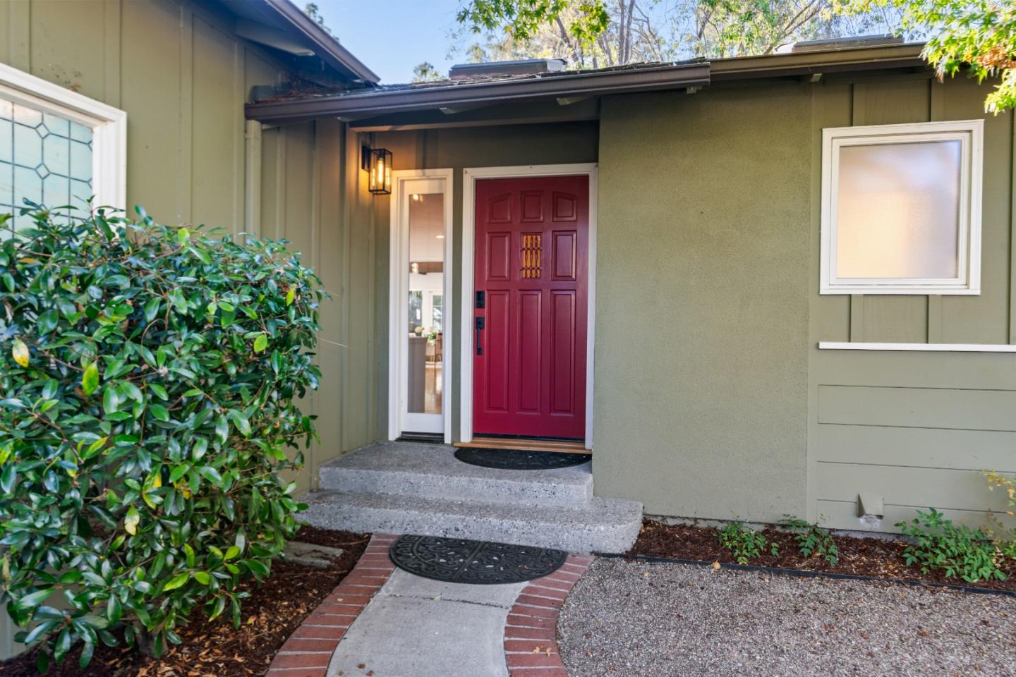 Detail Gallery Image 3 of 91 For 795 Stone Ln, Palo Alto,  CA 94303 - 3 Beds | 2 Baths