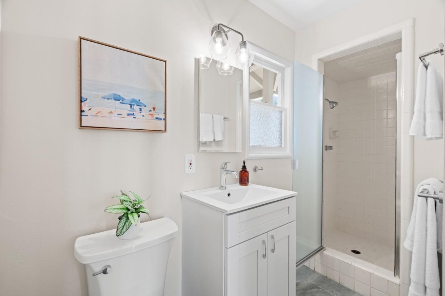 Detail Gallery Image 17 of 26 For 1639 Bonita Ave, Mountain View,  CA 94040 - 4 Beds | 2 Baths