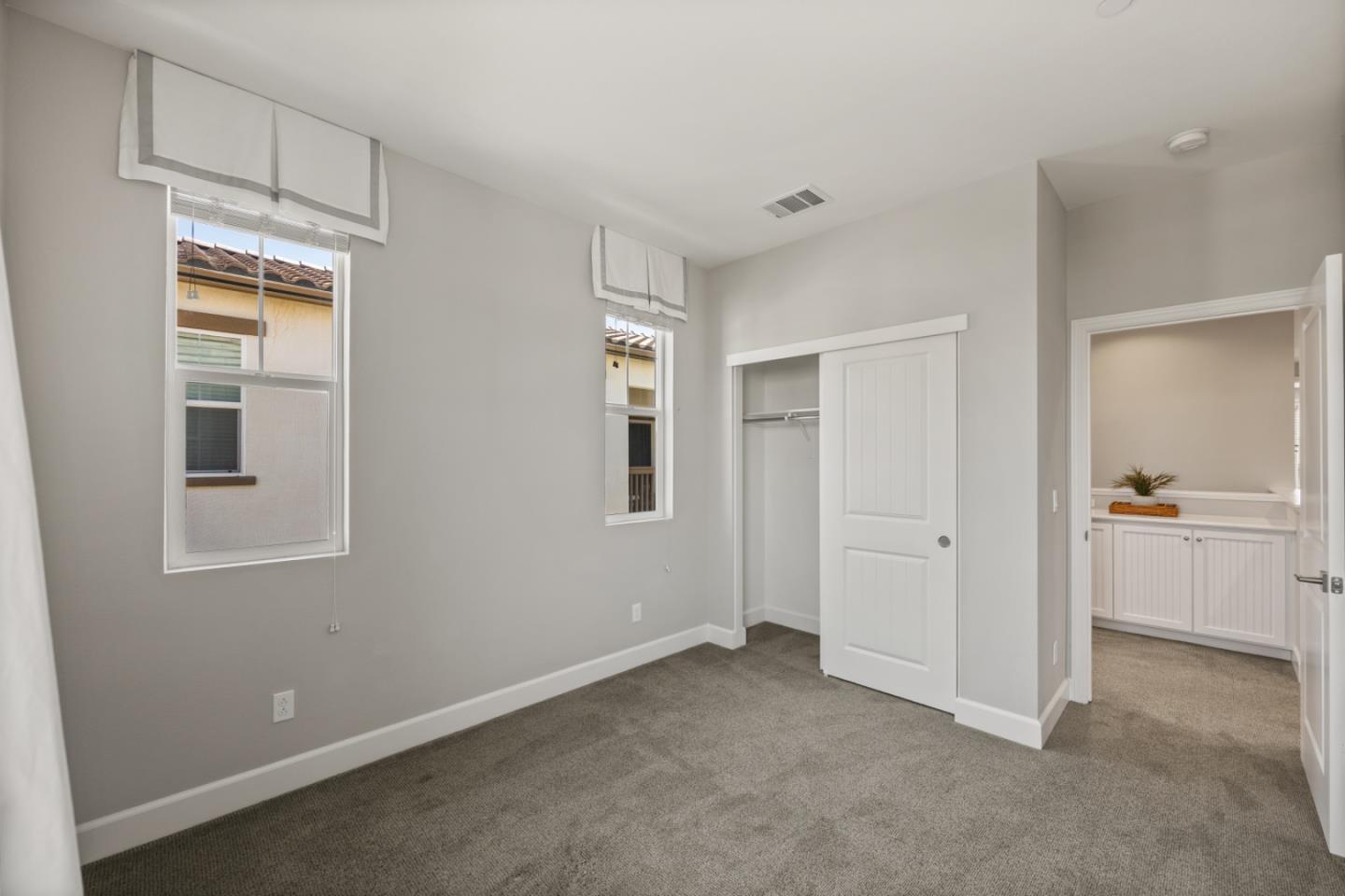 Detail Gallery Image 13 of 22 For 2977 Abrams Dr, Marina,  CA 93933 - 3 Beds | 2/1 Baths