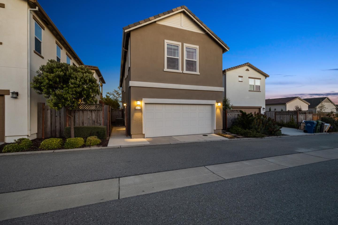 Detail Gallery Image 17 of 22 For 2977 Abrams Dr, Marina,  CA 93933 - 3 Beds | 2/1 Baths