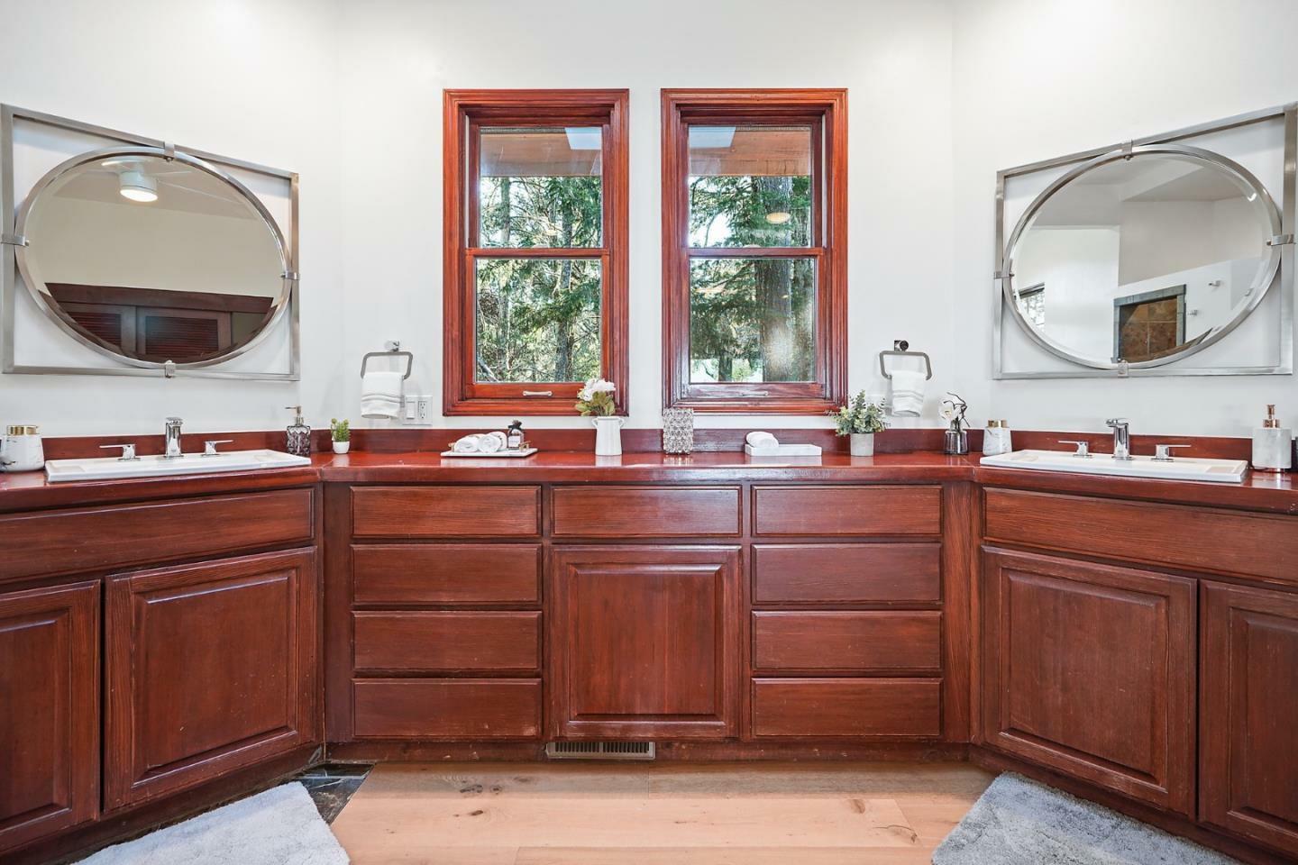 Detail Gallery Image 32 of 75 For 16501 Skyline Blvd, Woodside,  CA 94062 - 5 Beds | 4/1 Baths