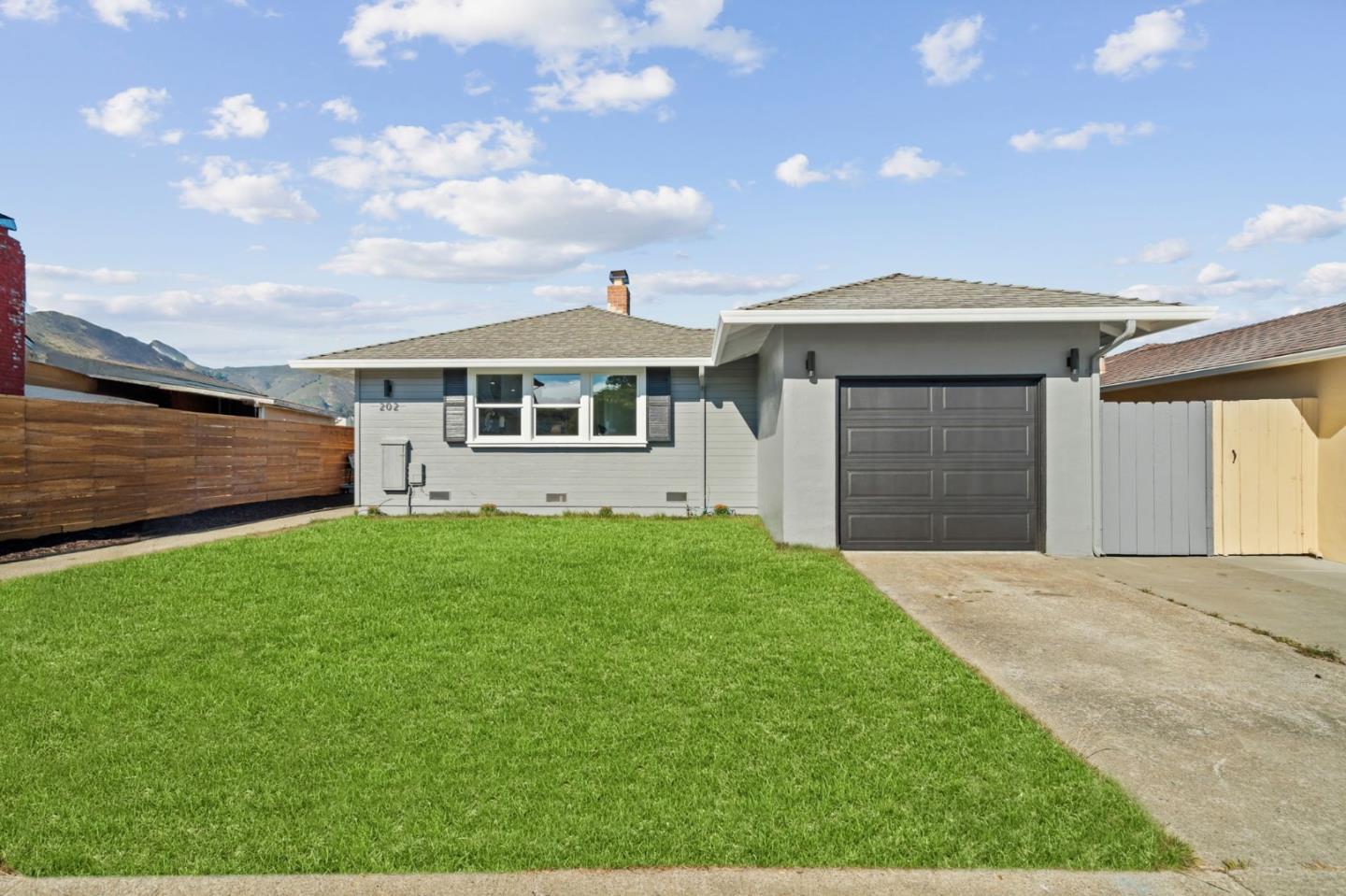 Detail Gallery Image 1 of 30 For 202 Bonita, South San Francisco,  CA 94080 - 3 Beds | 1 Baths