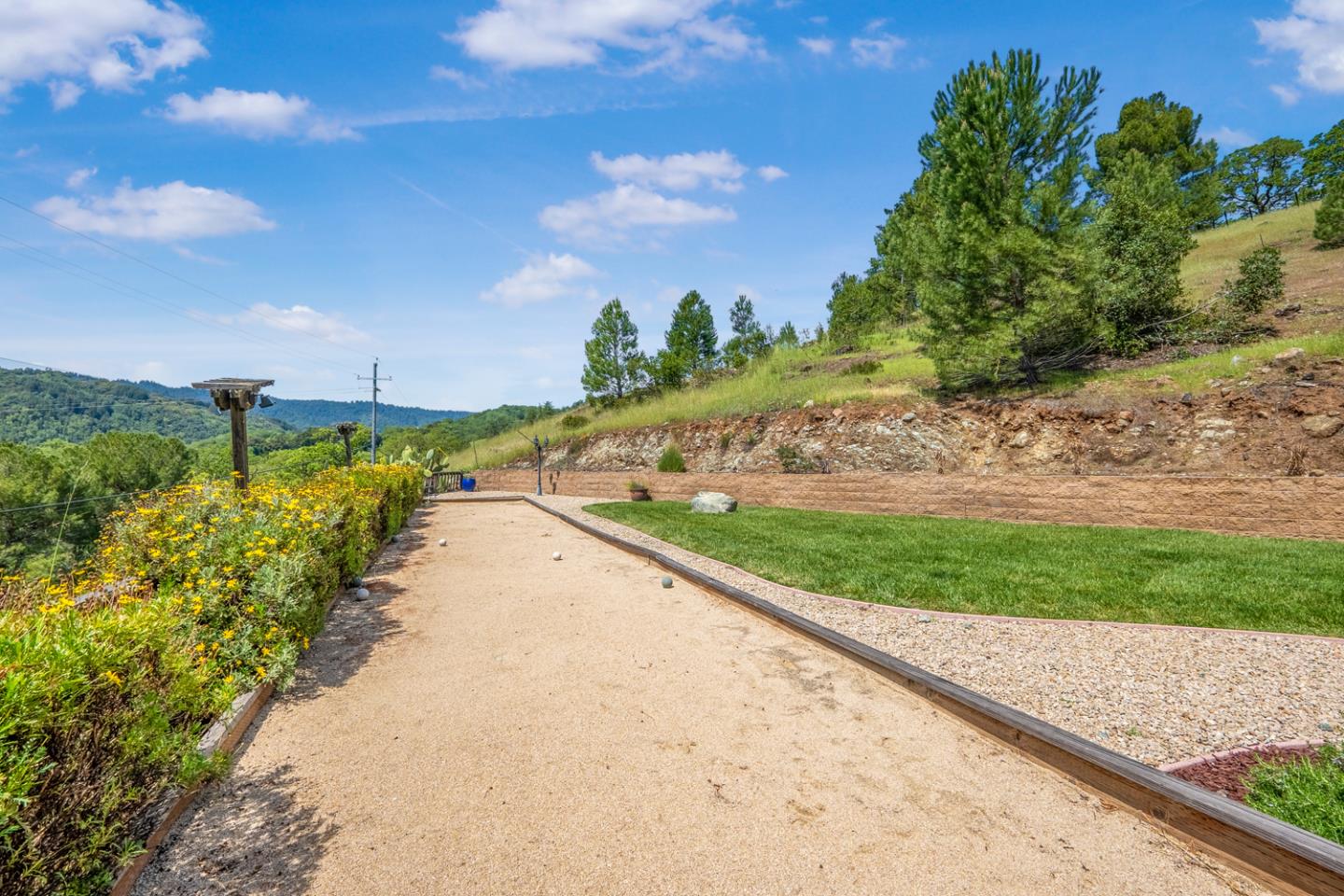 Detail Gallery Image 48 of 78 For 4995 Redwood Retreat, Gilroy,  CA 95020 - 4 Beds | 3 Baths