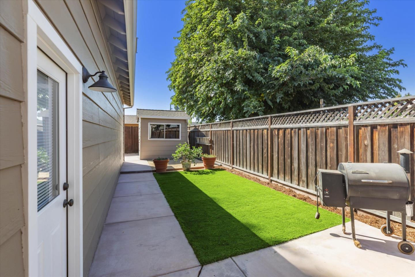 Detail Gallery Image 31 of 39 For 1620 Cushman St, Hollister,  CA 95023 - 3 Beds | 1/1 Baths