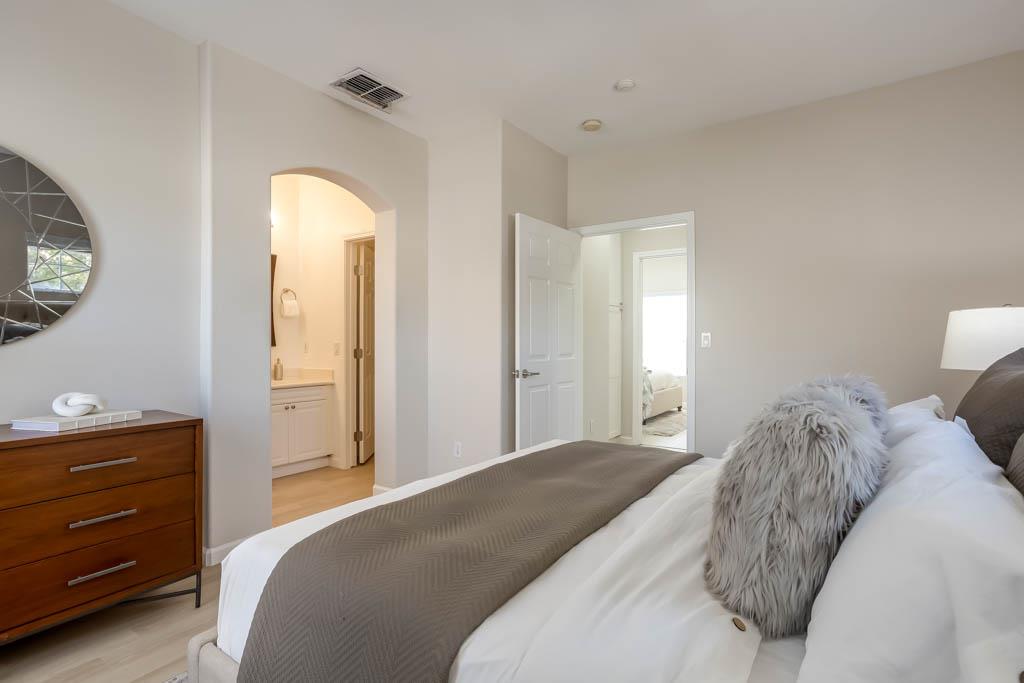 Detail Gallery Image 16 of 30 For 881 Water Walk, Milpitas,  CA 95035 - 2 Beds | 2/1 Baths