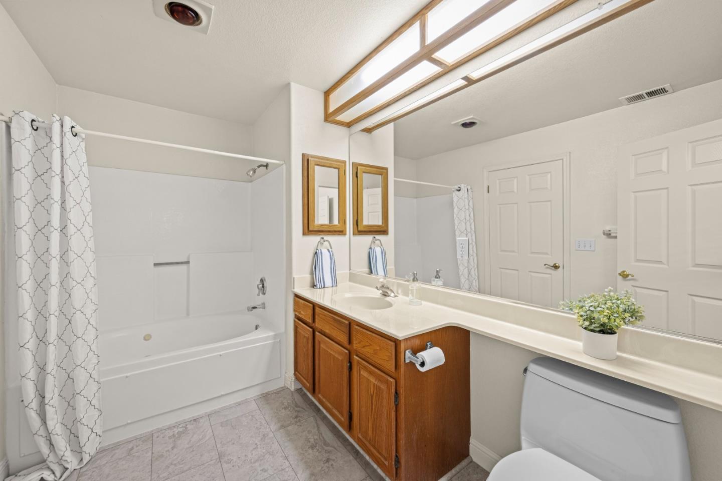 Detail Gallery Image 28 of 45 For 16983 Sugar Pine Dr, Morgan Hill,  CA 95037 - 2 Beds | 1 Baths