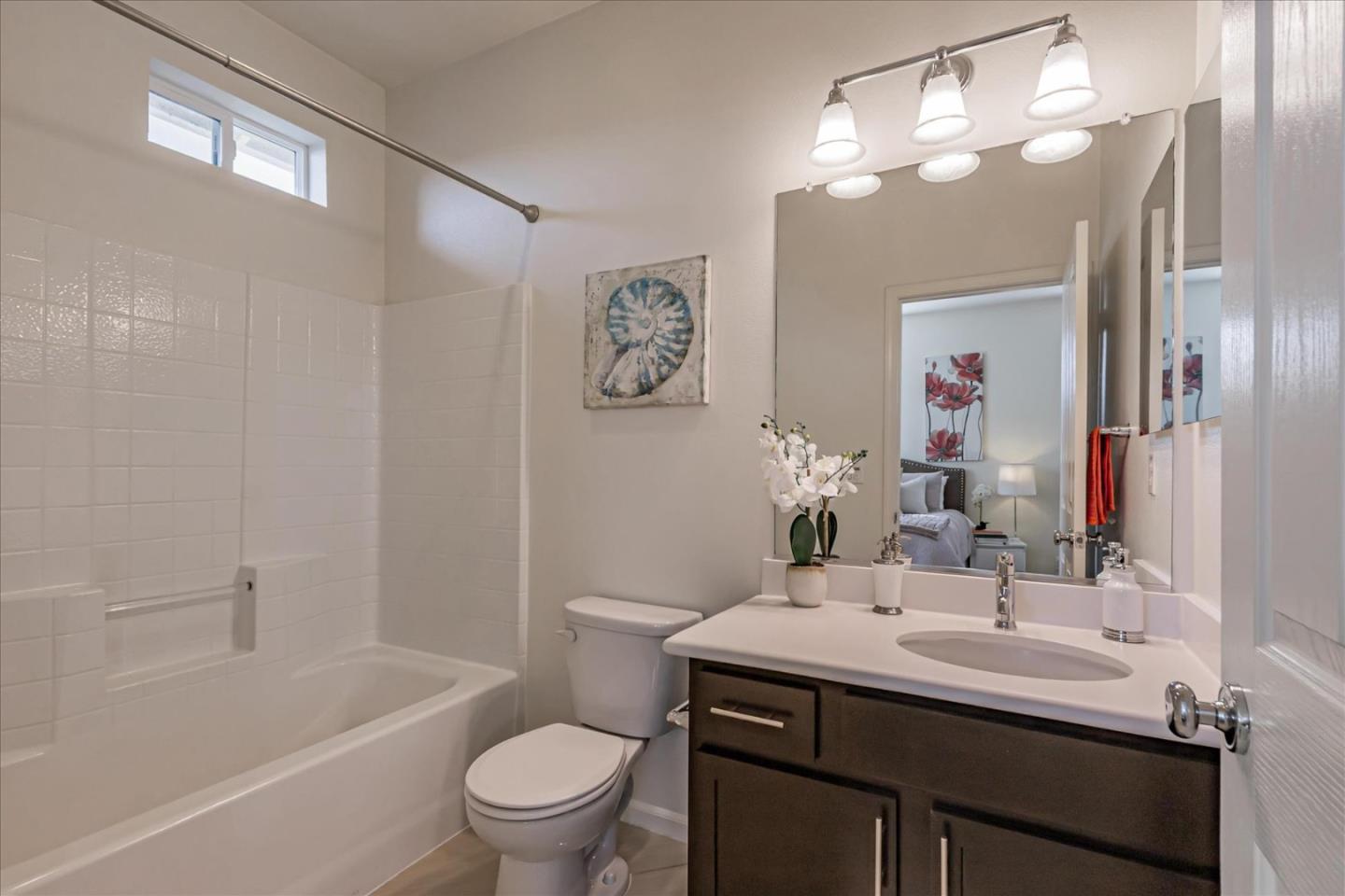 Detail Gallery Image 24 of 40 For 1350 Nestwood Way, Milpitas,  CA 95035 - 2 Beds | 2/1 Baths