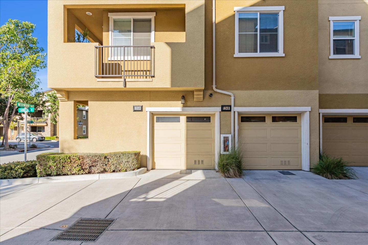 Detail Gallery Image 27 of 40 For 1350 Nestwood Way, Milpitas,  CA 95035 - 2 Beds | 2/1 Baths