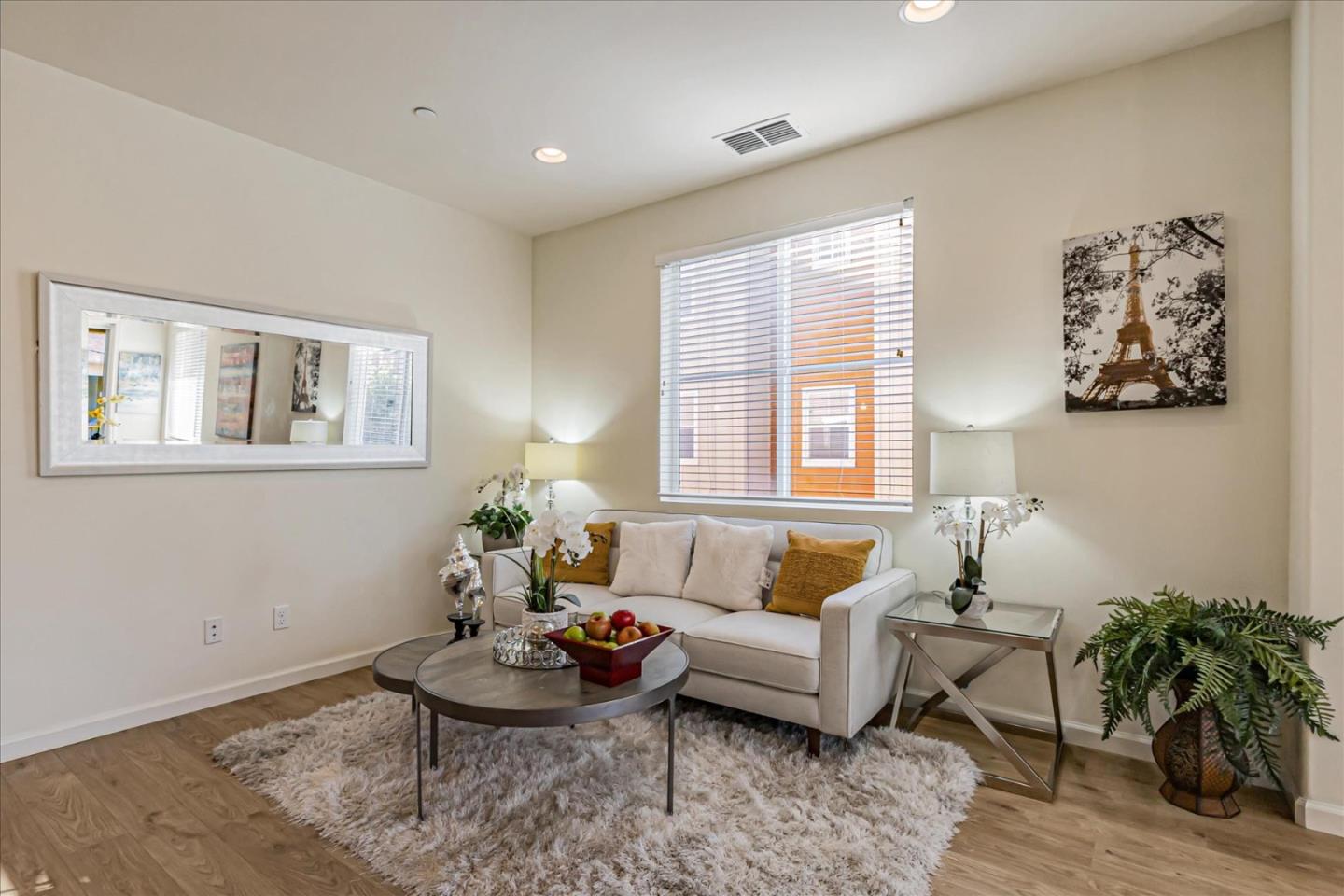 Detail Gallery Image 3 of 40 For 1350 Nestwood Way, Milpitas,  CA 95035 - 2 Beds | 2/1 Baths