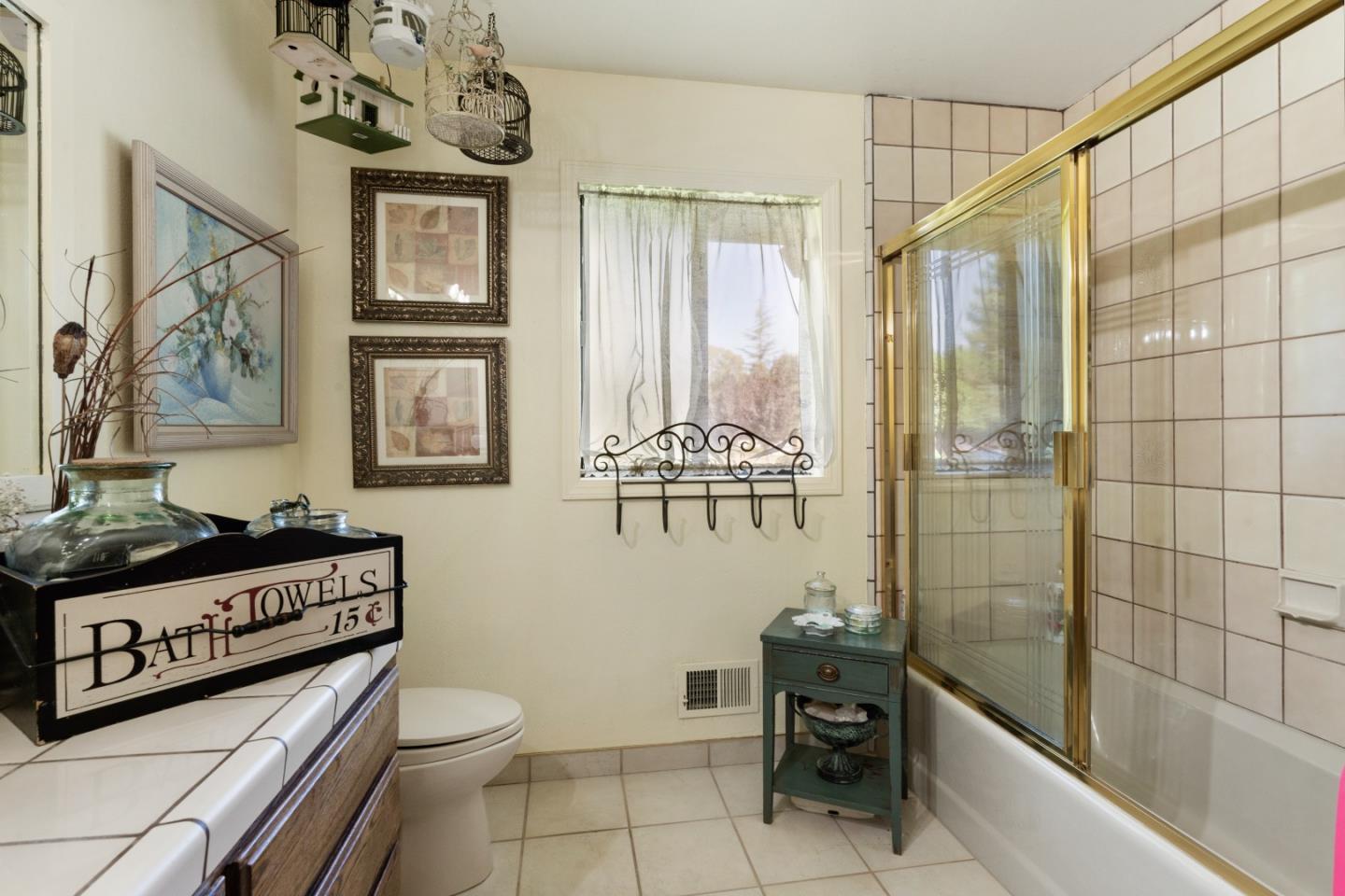 Detail Gallery Image 23 of 66 For 1530 Dias Dr, San Martin,  CA 95046 - 3 Beds | 2/1 Baths