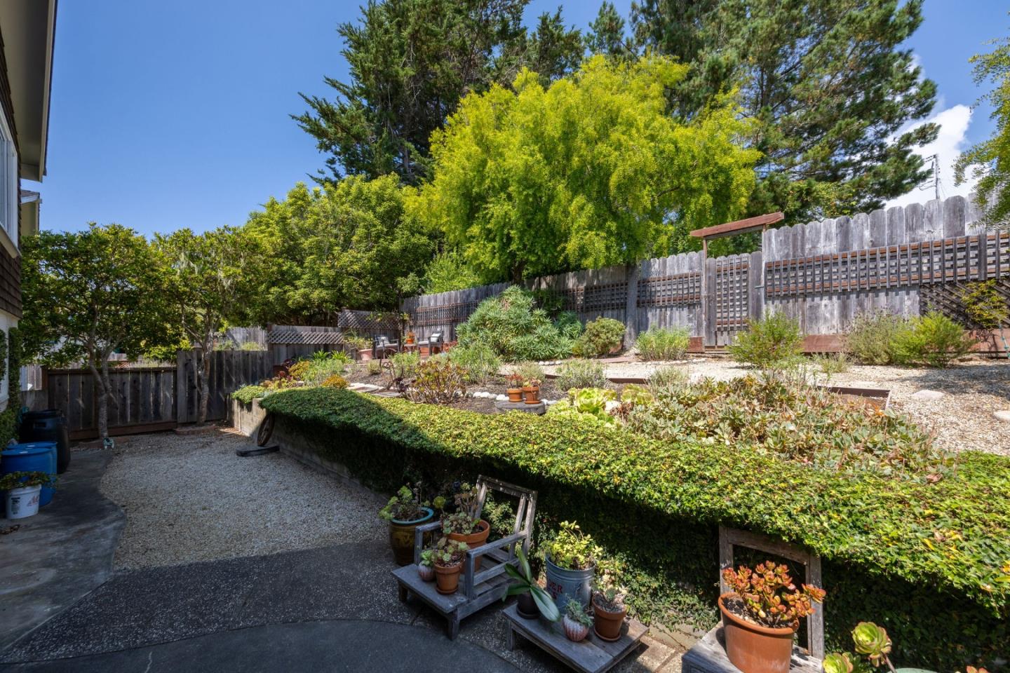 Detail Gallery Image 50 of 61 For 667 Kelmore St, Moss Beach,  CA 94038 - 4 Beds | 2 Baths