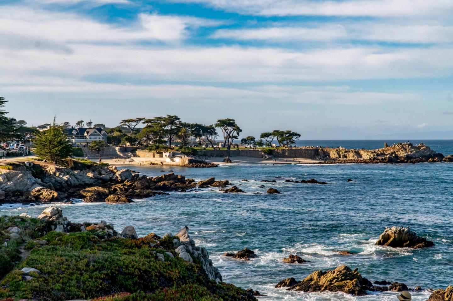 Detail Gallery Image 15 of 17 For 520 Lighthouse Ave #301,  Pacific Grove,  CA 93950 - 2 Beds | 2/1 Baths