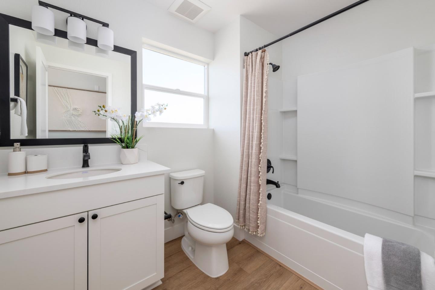 Detail Gallery Image 19 of 25 For 117 Skyline Vista Way, Watsonville,  CA 95076 - 3 Beds | 3/1 Baths