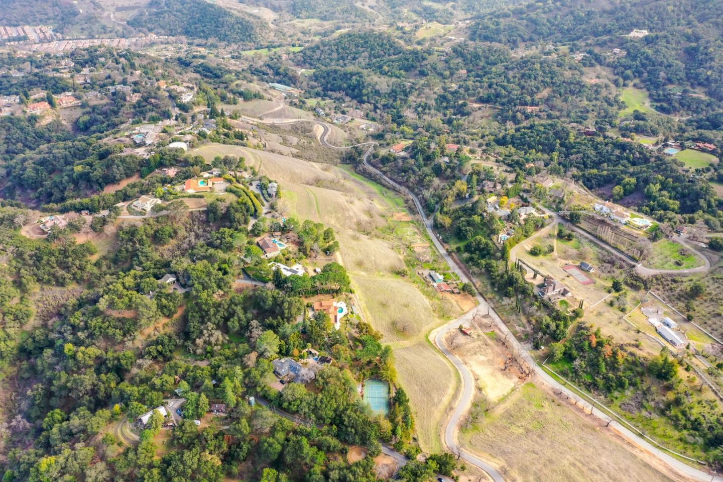 Detail Gallery Image 11 of 18 For 14915 Shannon Rd, Los Gatos,  CA 95032 - 3 Beds | 1 Baths