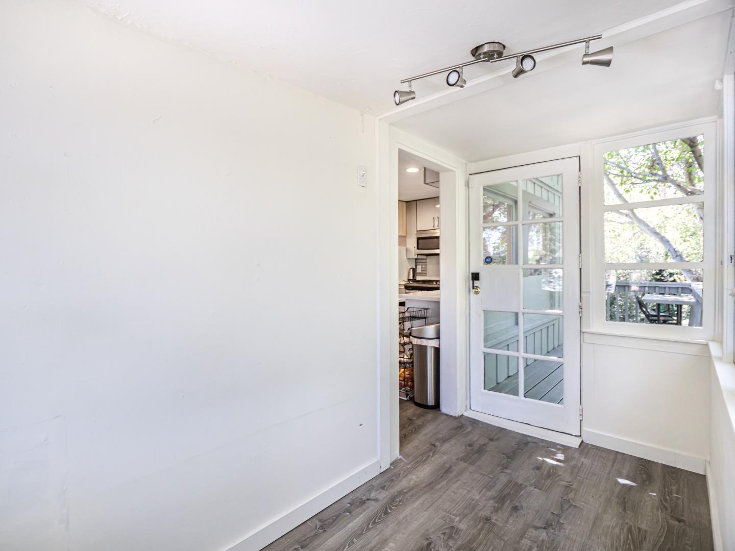 Detail Gallery Image 20 of 72 For 507 Market St, Santa Cruz,  CA 95060 - 1 Beds | 2 Baths