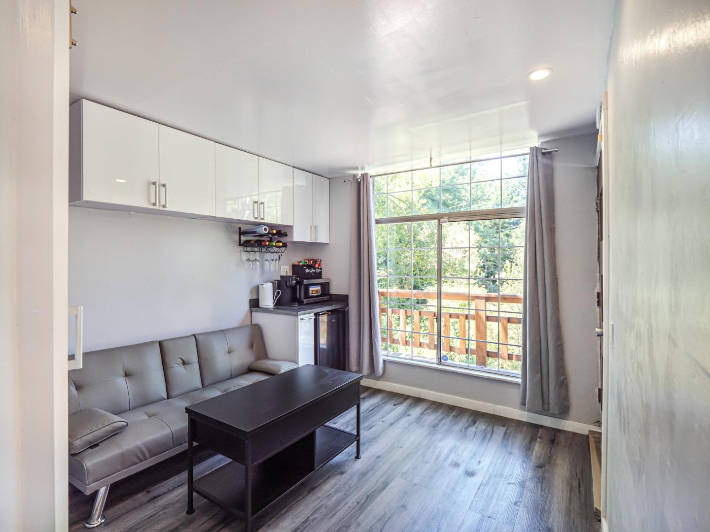 Detail Gallery Image 55 of 72 For 507 Market St, Santa Cruz,  CA 95060 - 1 Beds | 2 Baths