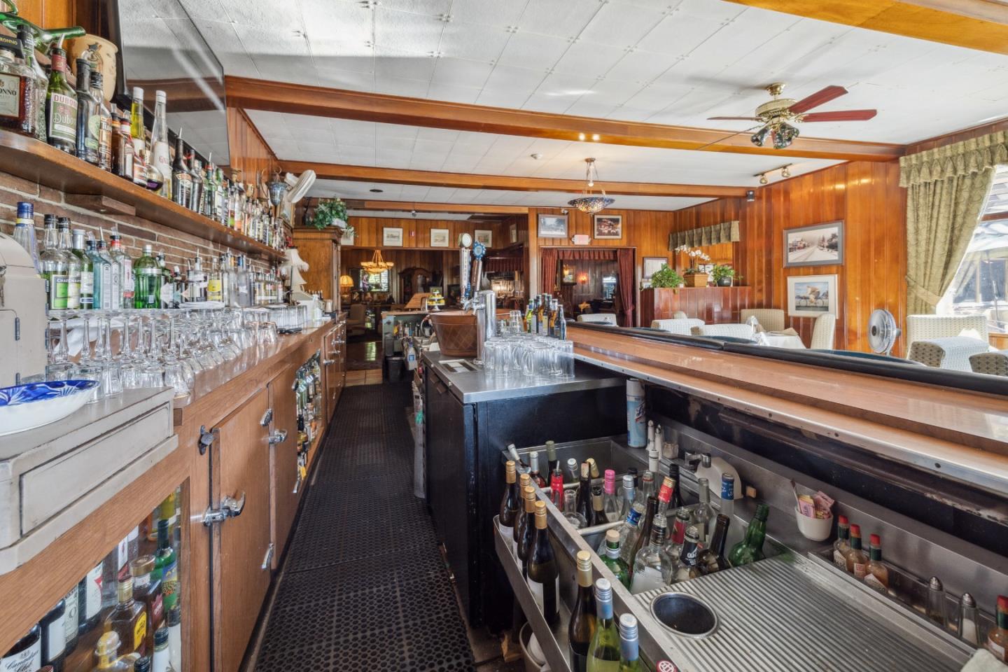 13300 Big Basin Way, Boulder Creek, California 95006, ,Commercial Sale,For Sale,13300 Big Basin Way,ML81977585