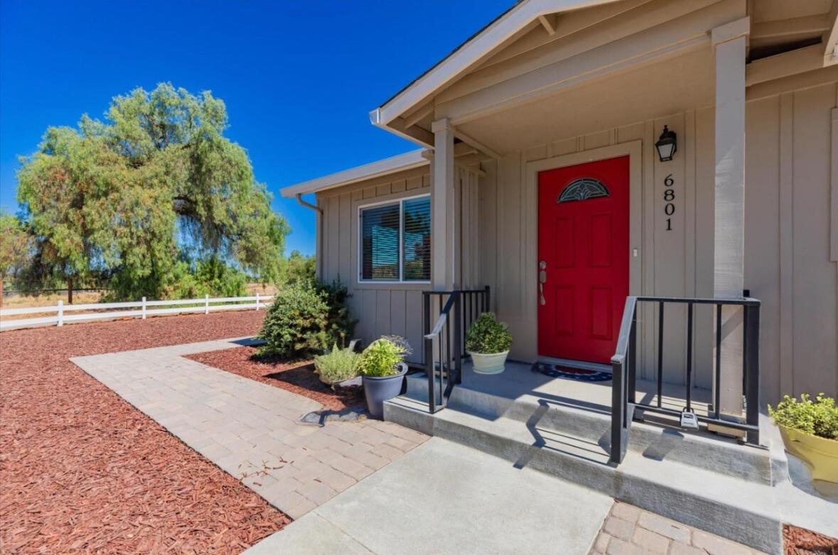 Detail Gallery Image 1 of 40 For 6801 F St, Tres Pinos,  CA 95075 - 3 Beds | 2 Baths