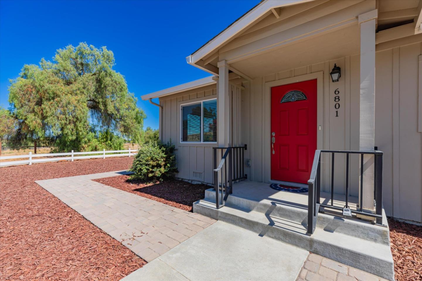 Detail Gallery Image 6 of 40 For 6801 F St, Tres Pinos,  CA 95075 - 3 Beds | 2 Baths