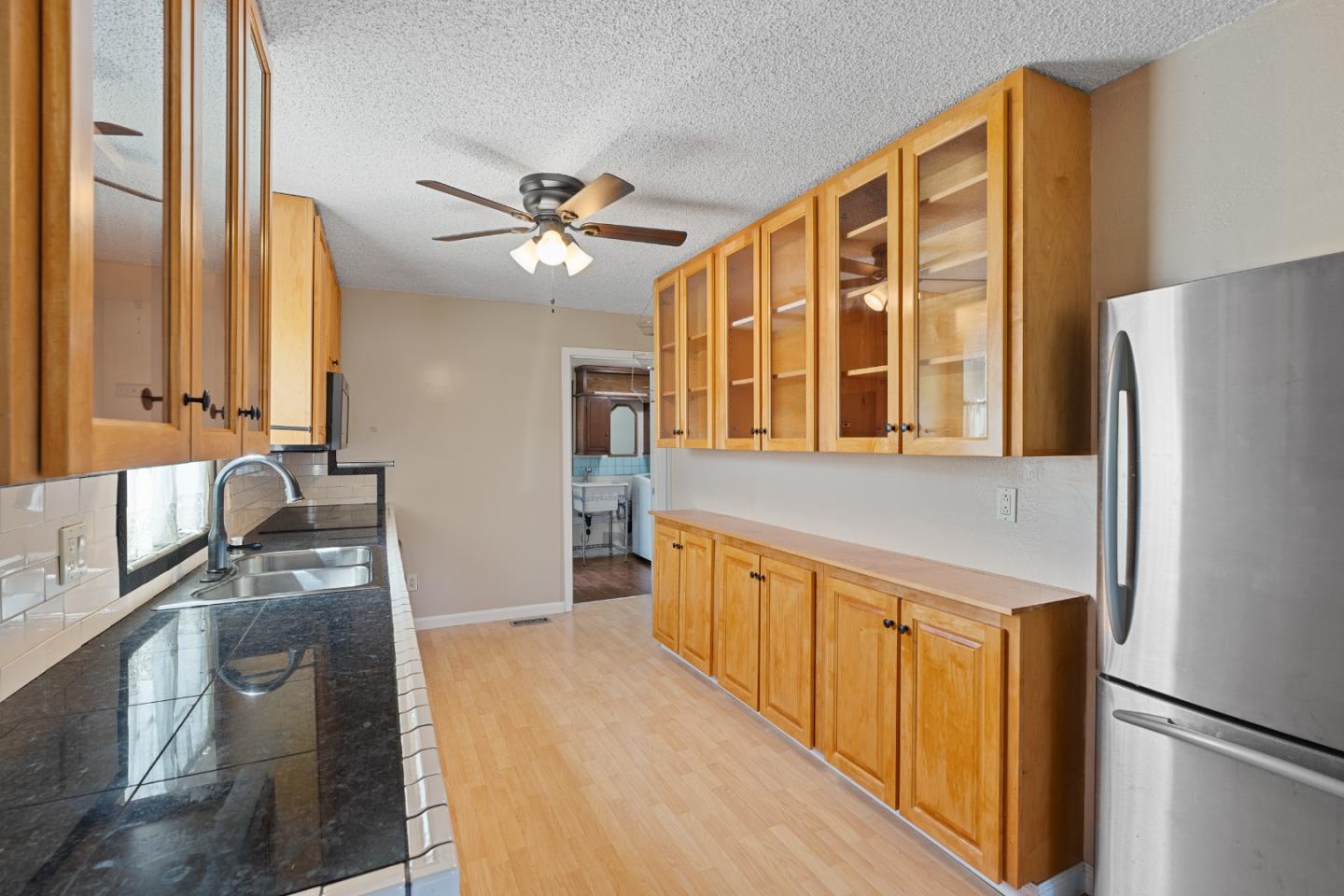 Detail Gallery Image 18 of 31 For 924 Smith Ave, Pinole,  CA 94564 - 2 Beds | 1 Baths