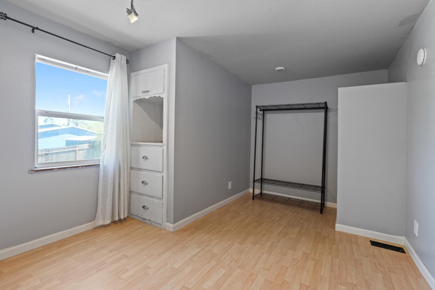 Detail Gallery Image 26 of 31 For 924 Smith Ave, Pinole,  CA 94564 - 2 Beds | 1 Baths