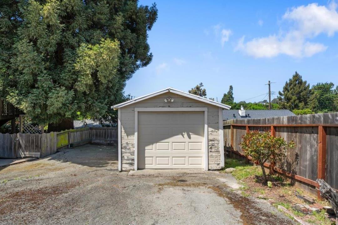 Detail Gallery Image 8 of 31 For 924 Smith Ave, Pinole,  CA 94564 - 2 Beds | 1 Baths