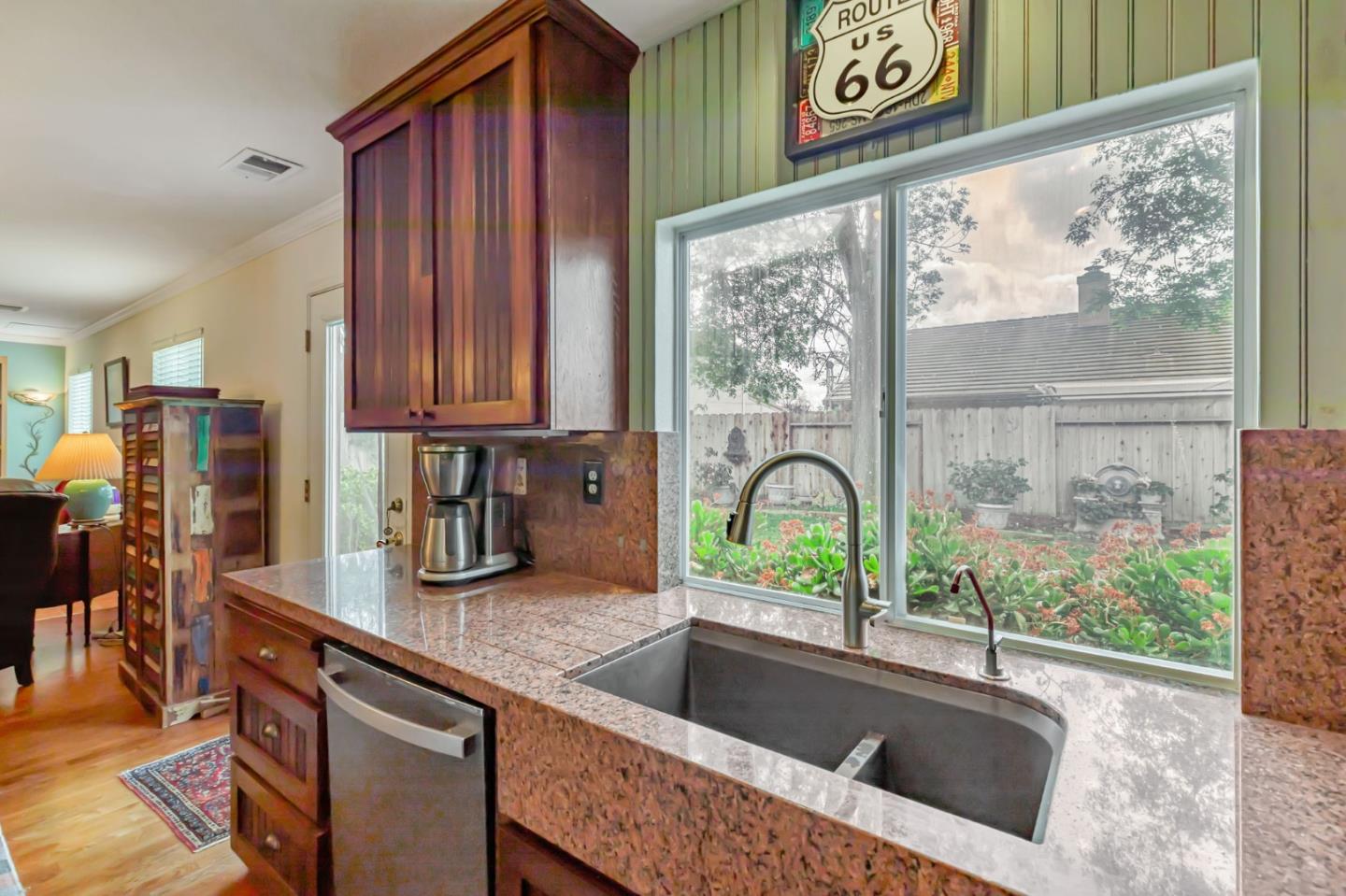 Detail Gallery Image 18 of 48 For 2181 Burlwood Dr, Hollister,  CA 95023 - 4 Beds | 2/1 Baths