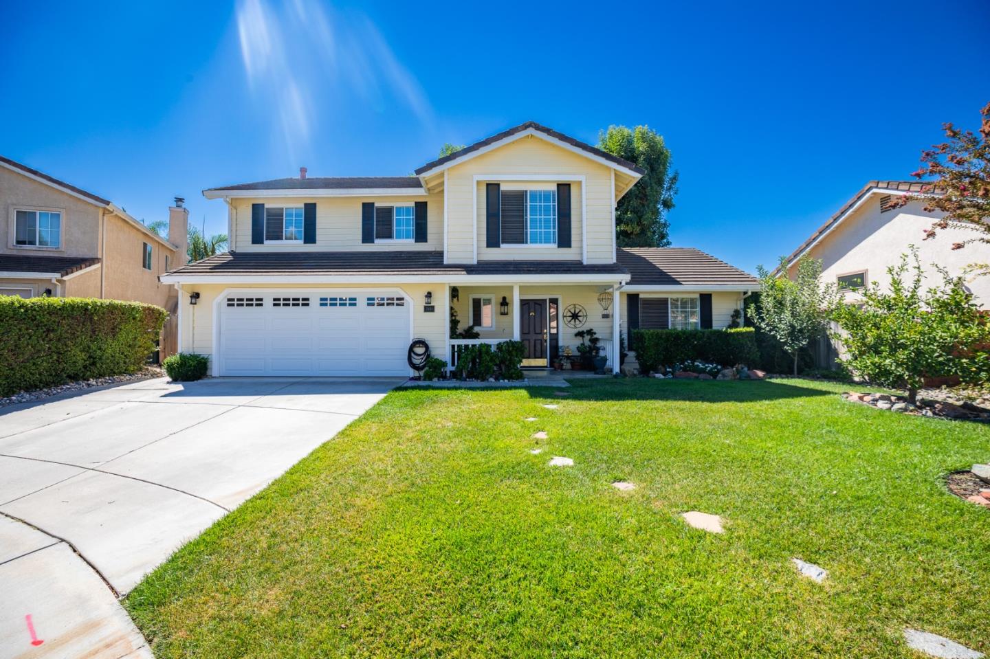 Detail Gallery Image 2 of 48 For 2181 Burlwood Dr, Hollister,  CA 95023 - 4 Beds | 2/1 Baths