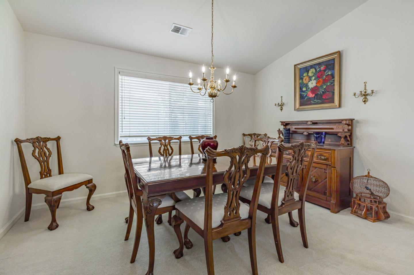 Detail Gallery Image 20 of 48 For 2181 Burlwood Dr, Hollister,  CA 95023 - 4 Beds | 2/1 Baths