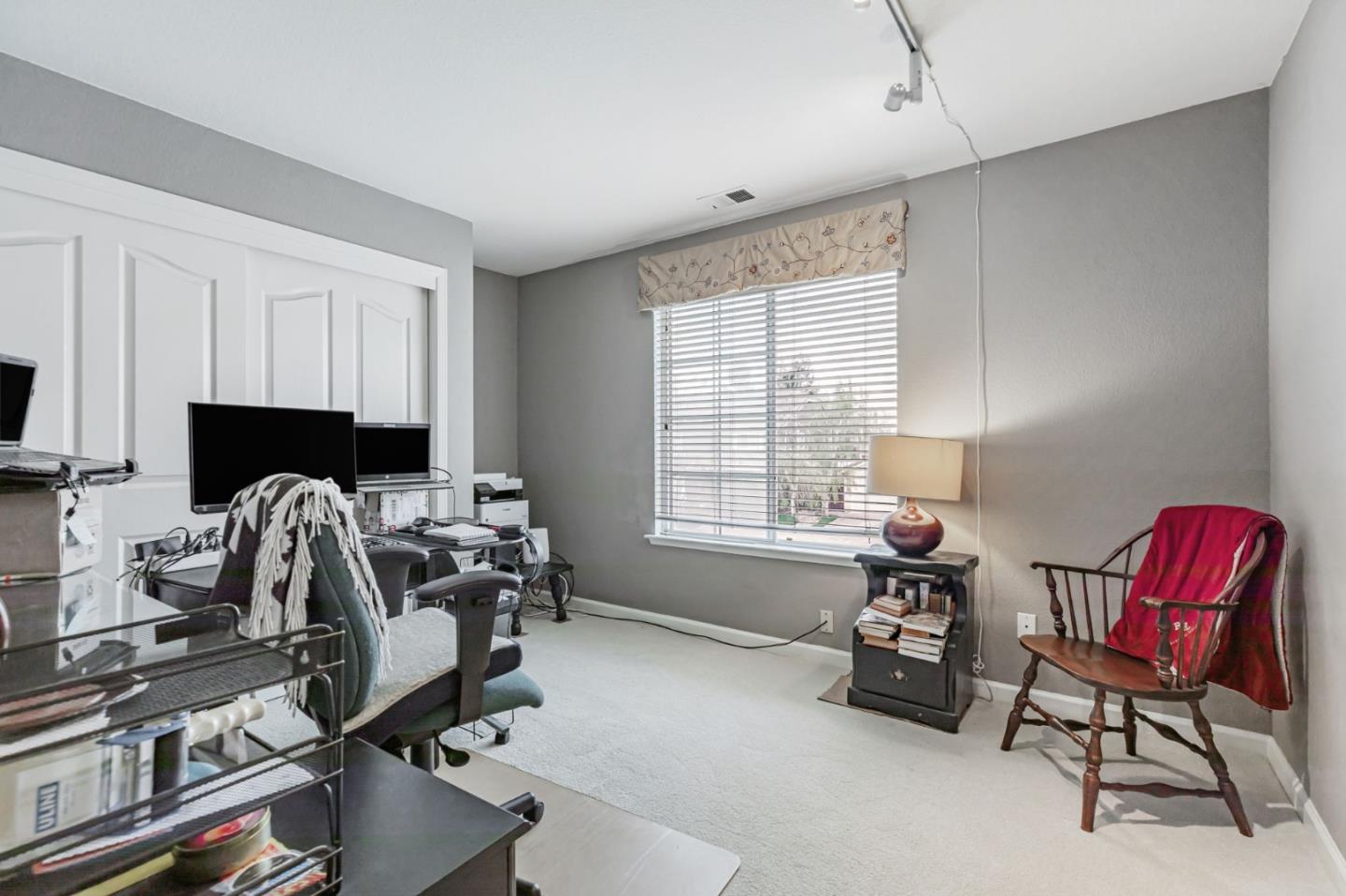 Detail Gallery Image 24 of 48 For 2181 Burlwood Dr, Hollister,  CA 95023 - 4 Beds | 2/1 Baths