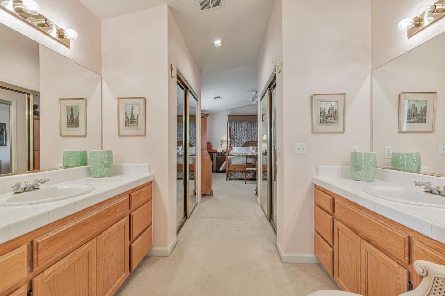 Detail Gallery Image 34 of 59 For 2181 Burlwood Dr, Hollister,  CA 95023 - 4 Beds | 2/1 Baths