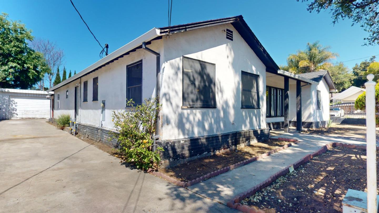 Detail Gallery Image 28 of 40 For 2289 Lincoln St, East Palo Alto,  CA 94303 - 4 Beds | 2 Baths