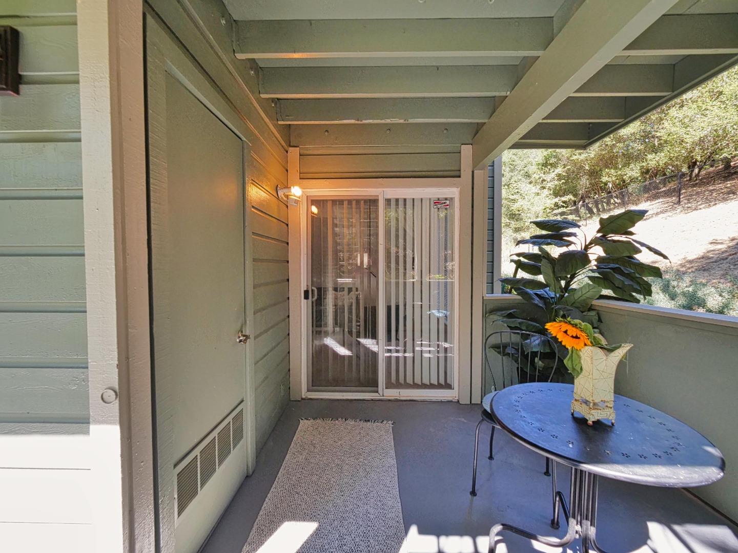 710 Canyon Oaks # C, Oakland, California 94605, 1 Bedroom Bedrooms, ,1 BathroomBathrooms,Residential,For Sale,710 Canyon Oaks # C,ML81977647