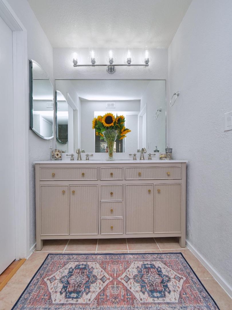 Detail Gallery Image 27 of 35 For 710 Canyon Oaks #C,  Oakland,  CA 94605 - 1 Beds | 1 Baths