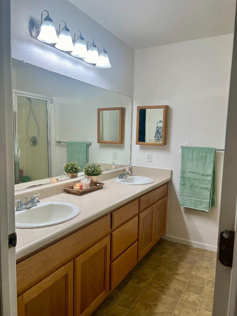 Detail Gallery Image 22 of 34 For 740 Windsor Ct, Los Banos,  CA 93635 - 4 Beds | 2 Baths