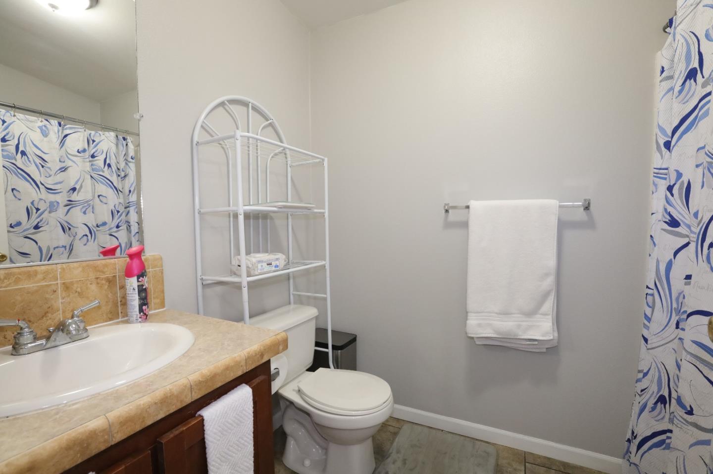 Detail Gallery Image 7 of 17 For 411 Lewis Rd #14,  San Jose,  CA 95111 - 3 Beds | 2 Baths