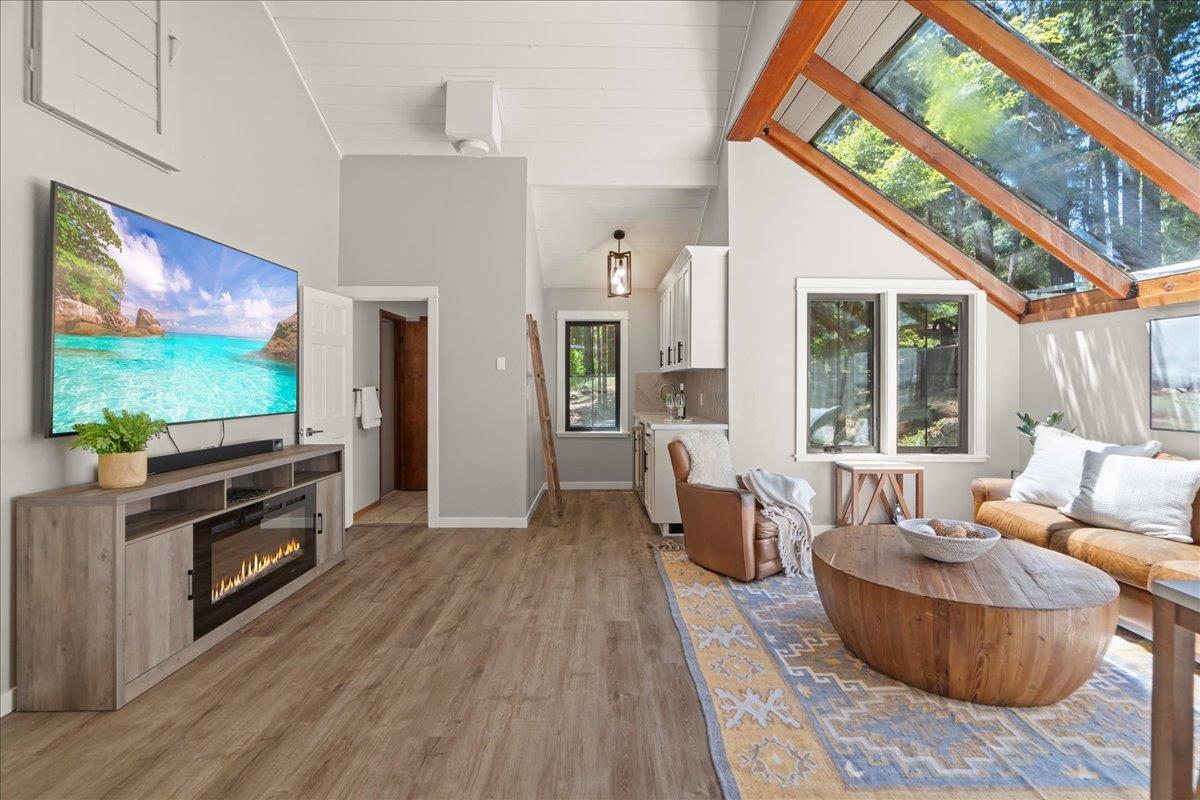 Detail Gallery Image 12 of 51 For 19005 Old Vineyard Rd, Los Gatos,  CA 95033 - 4 Beds | 2/1 Baths