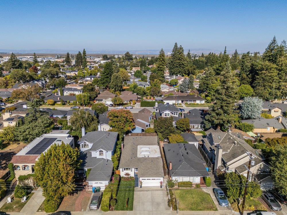 Detail Gallery Image 37 of 38 For 1825 Chestnut St, San Carlos,  CA 94070 - 3 Beds | 1/1 Baths