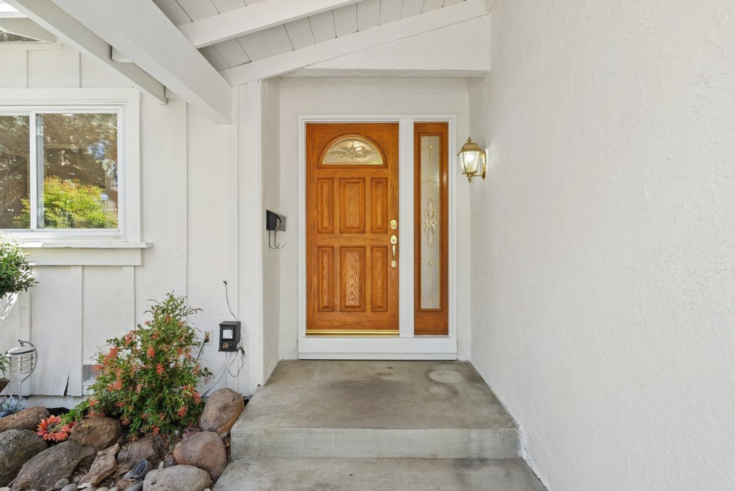 Detail Gallery Image 5 of 57 For 2299 Lemoyne Way, Campbell,  CA 95008 - 4 Beds | 2/1 Baths