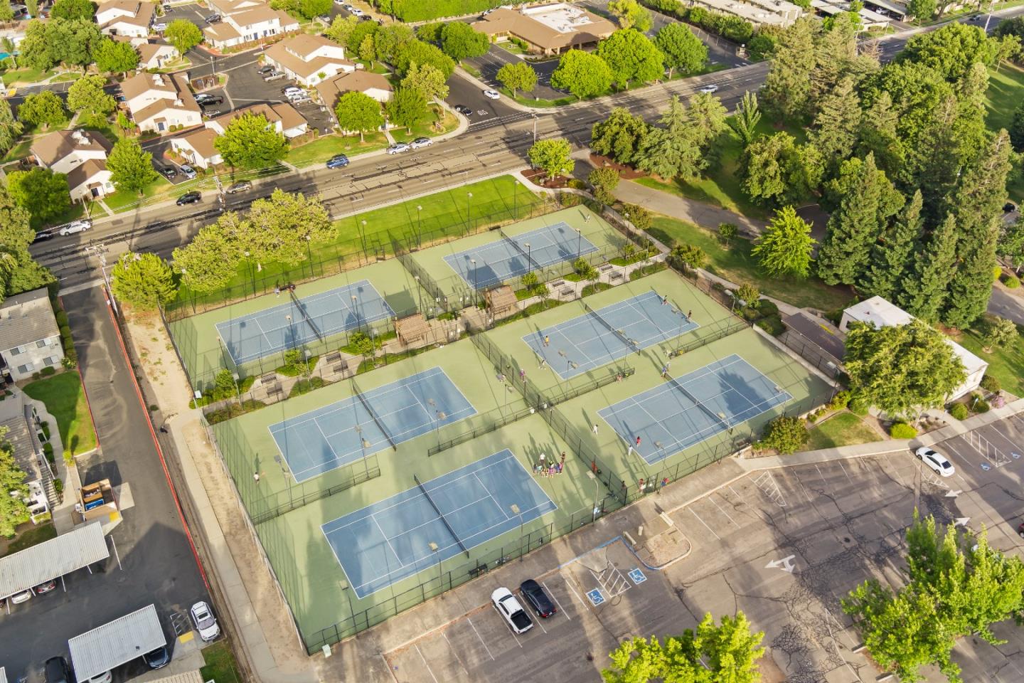 Detail Gallery Image 45 of 47 For 447 Golf Circle West, Manteca,  CA 95337 - 2 Beds | 2 Baths