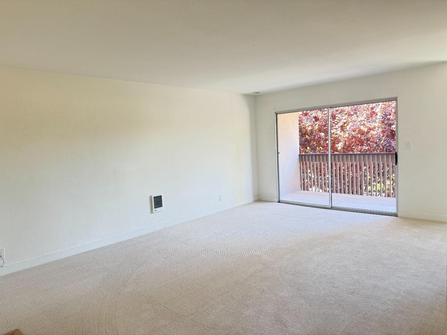 Detail Gallery Image 10 of 42 For 150 W Edith Ave #21,  Los Altos,  CA 94022 - 2 Beds | 2 Baths