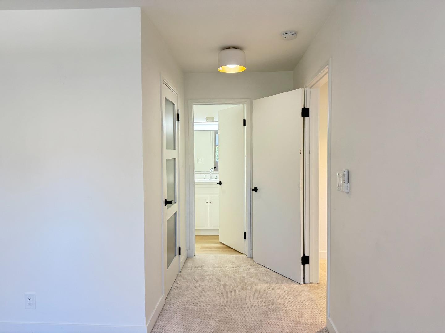 Detail Gallery Image 14 of 42 For 150 W Edith Ave #21,  Los Altos,  CA 94022 - 2 Beds | 2 Baths