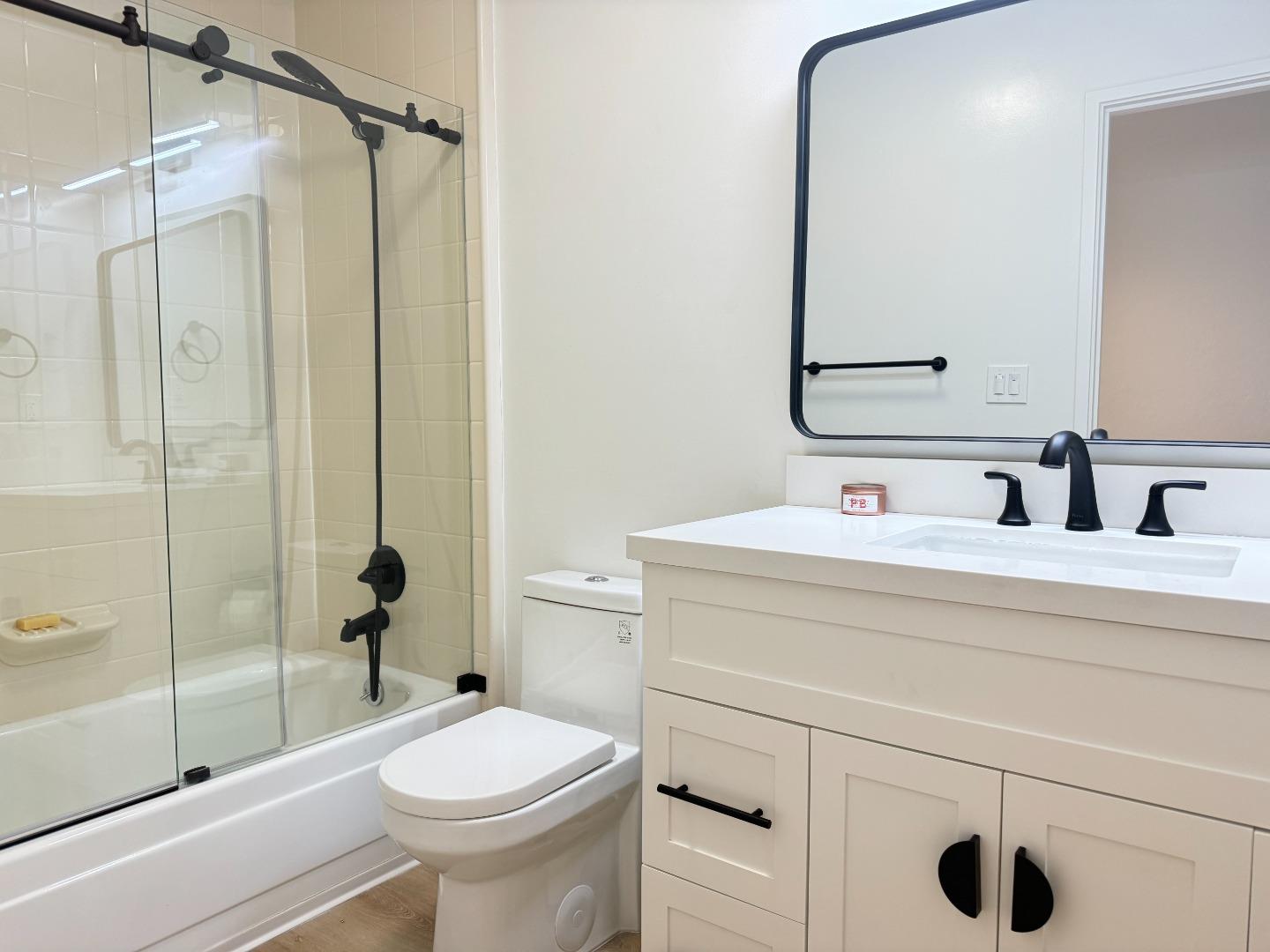 Detail Gallery Image 20 of 42 For 150 W Edith Ave #21,  Los Altos,  CA 94022 - 2 Beds | 2 Baths