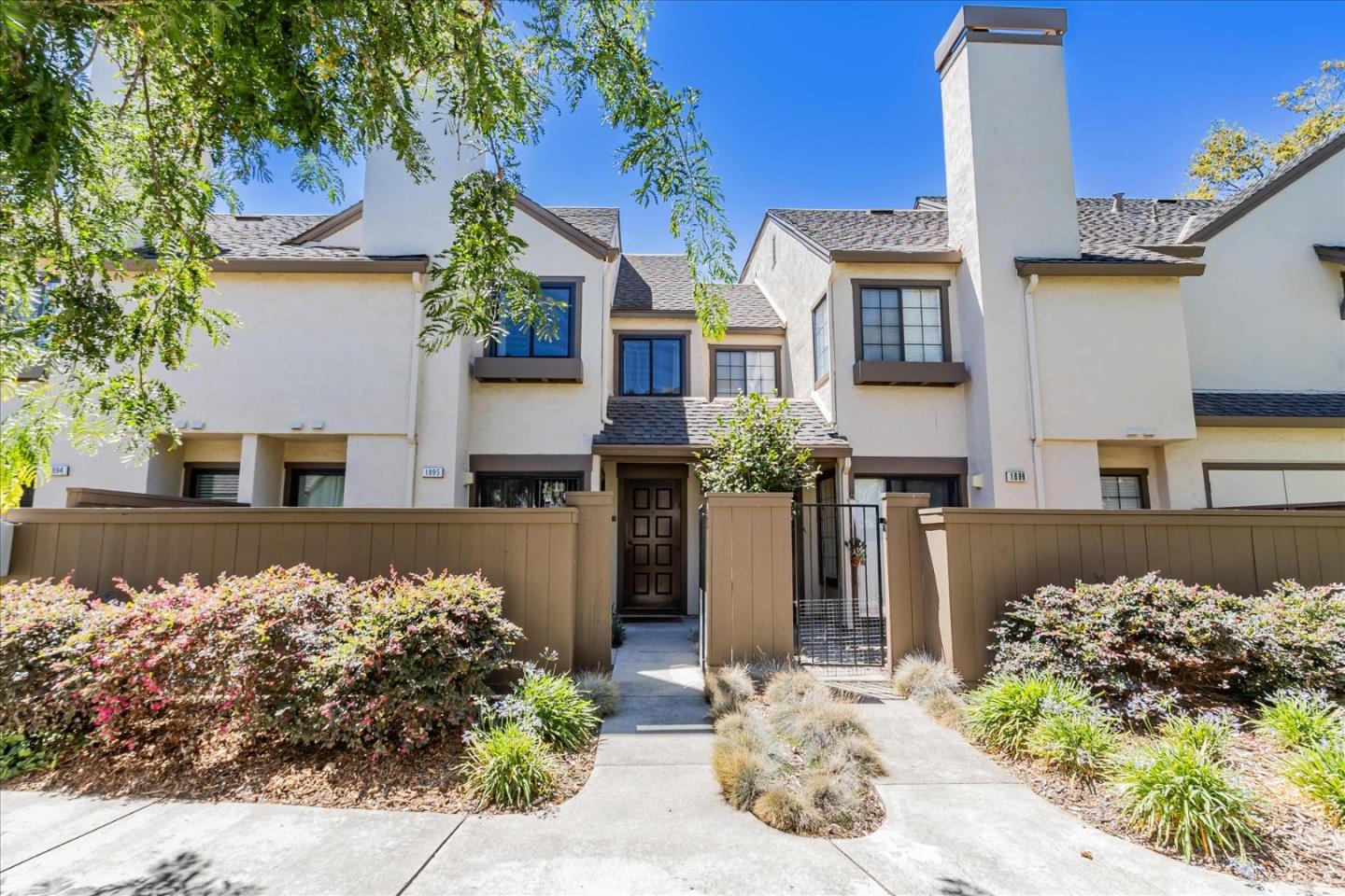 Detail Gallery Image 1 of 1 For 1895 Huxley Ct, San Jose,  CA 95125 - 2 Beds | 1/1 Baths